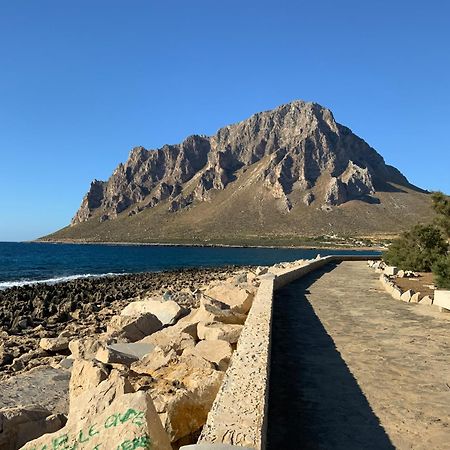 Oasi Nel Deserto Bed & Breakfast Custonaci Bagian luar foto